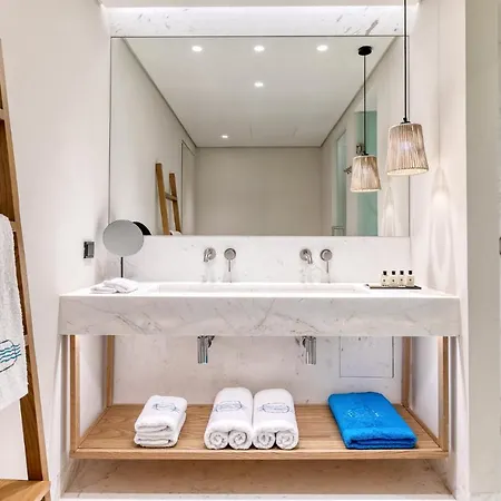 Vathi Cove Luxury & Hotel 5*