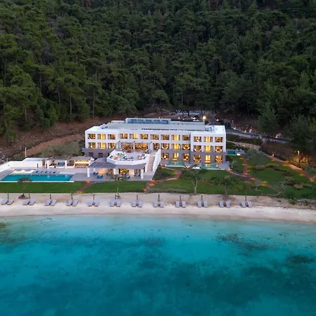 Vathi Cove Luxury & Hotel 5*
