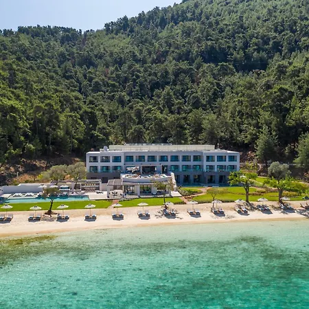 Vathi Cove Luxury & Hotel 5*