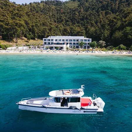 Vathi Cove Luxury & Hotel 5*